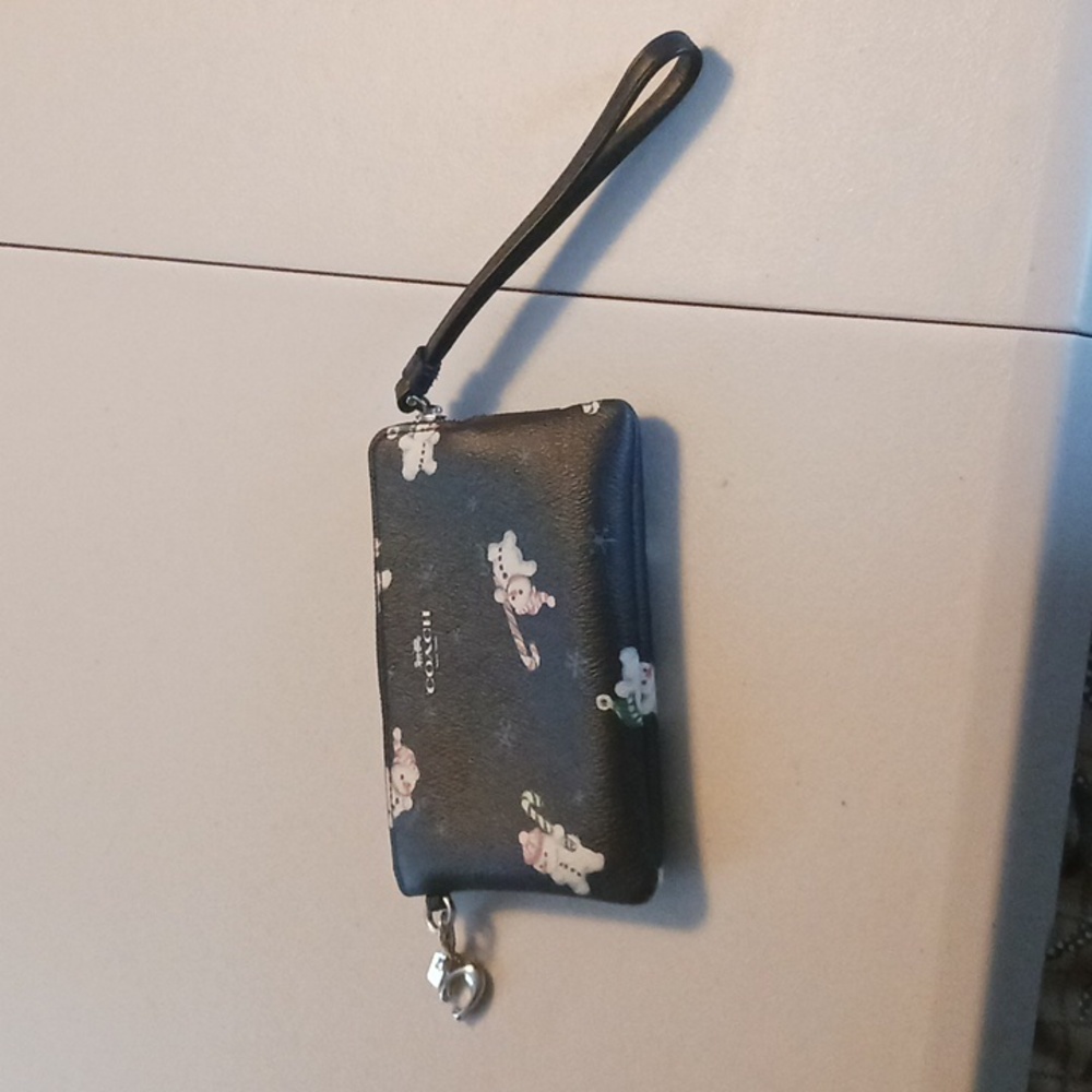 Wristlet